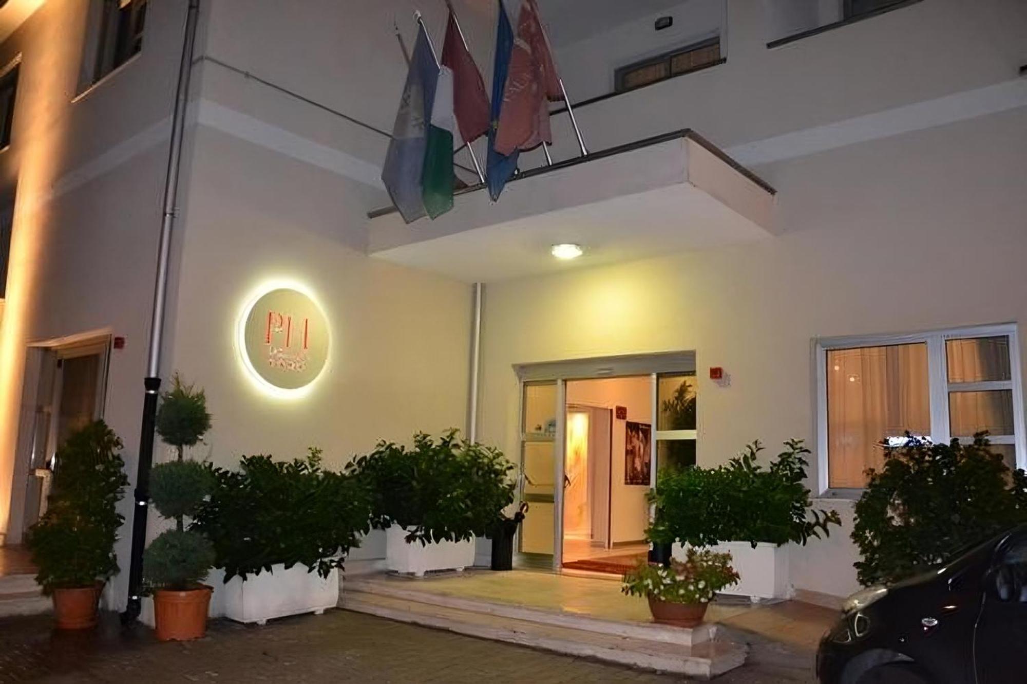 Hotel Palace جويا تورو المظهر الخارجي الصورة