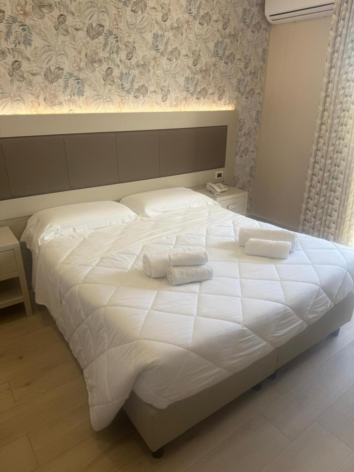 Hotel Palace جويا تورو المظهر الخارجي الصورة