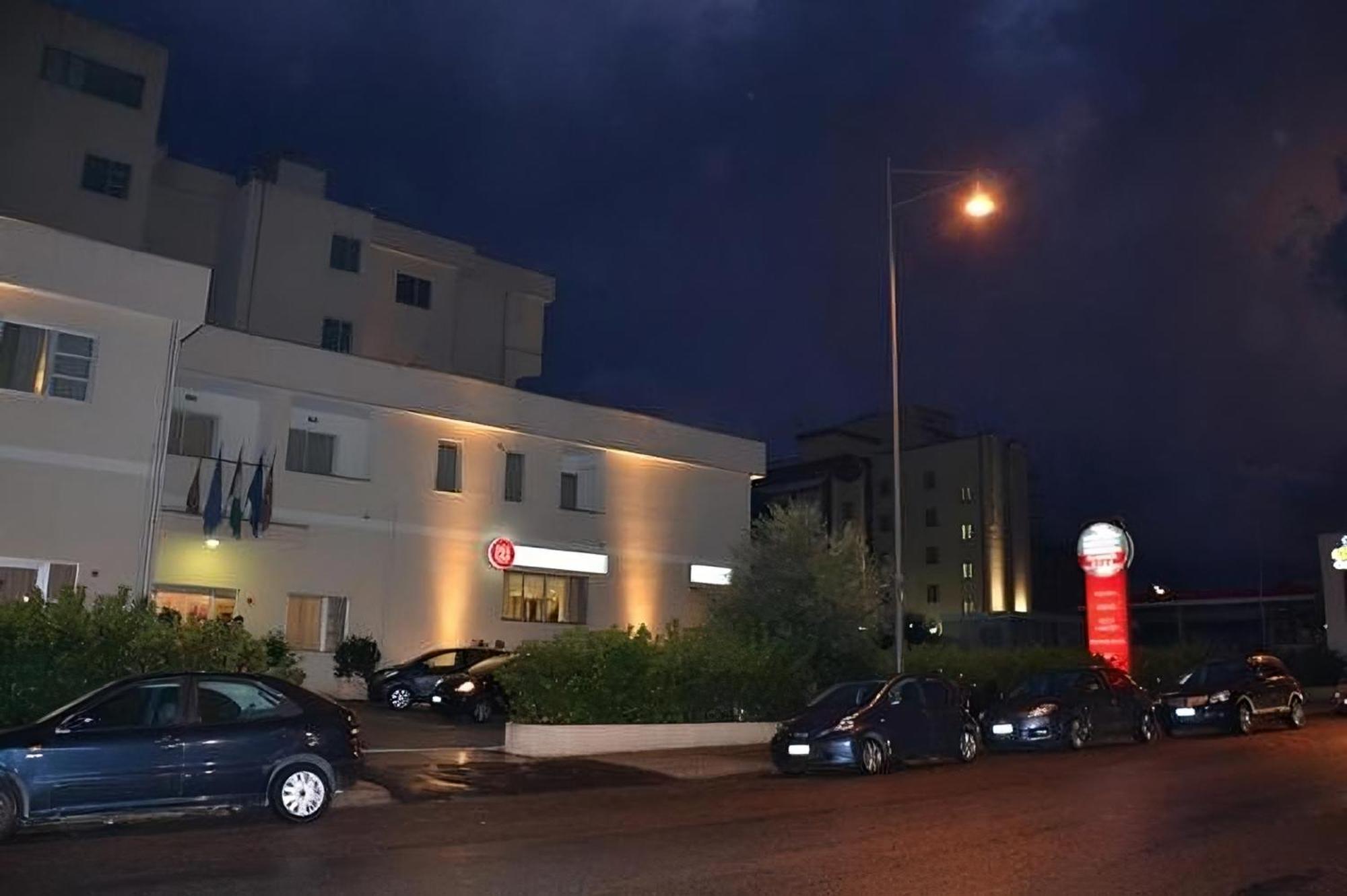 Hotel Palace جويا تورو المظهر الخارجي الصورة