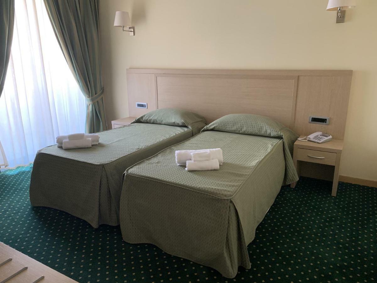 Hotel Palace جويا تورو المظهر الخارجي الصورة