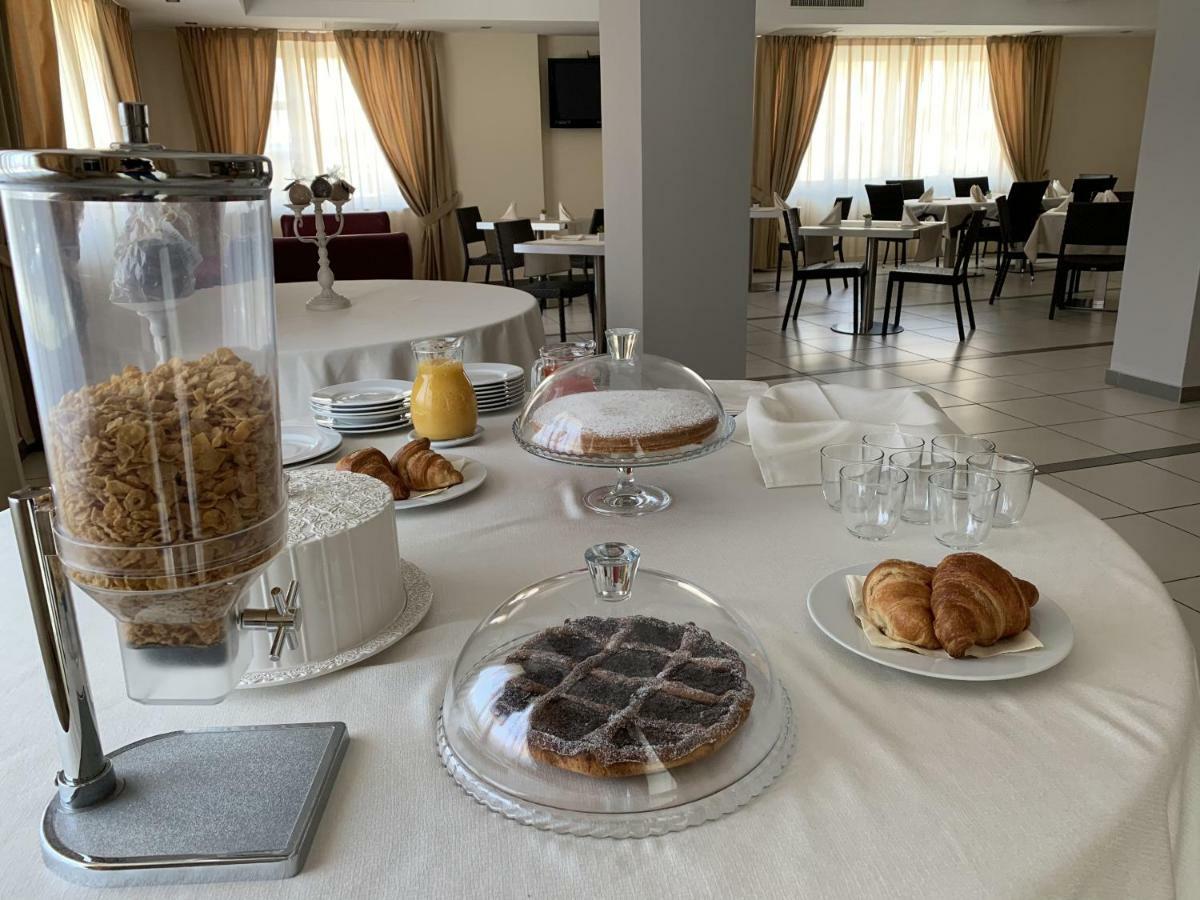 Hotel Palace جويا تورو المظهر الخارجي الصورة